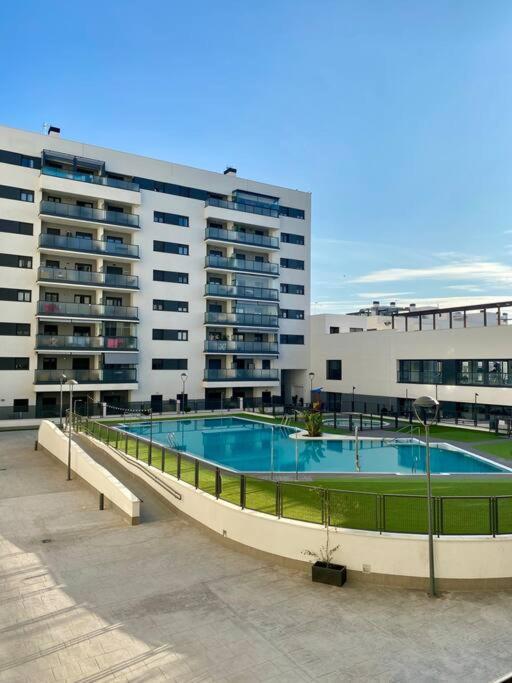 Nuevo Moderno Apartamento De Lujo Sevilla Eksteriør billede